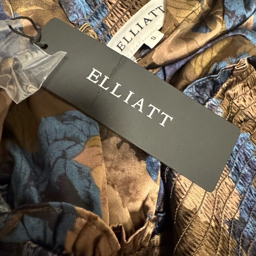 Elliatt Blue and Brown Floral Dress - Picture 9 of 11